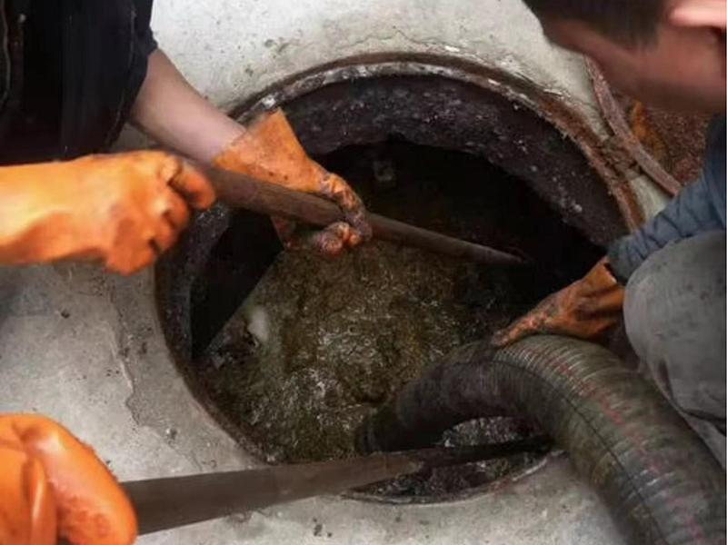 茂名清理化粪池时如何避免沼气的危害?